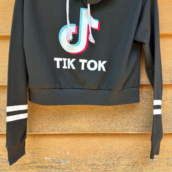 TikTok Logo Black Hoodie Cropped Cute Cozy Size M - Picture 3 of 12